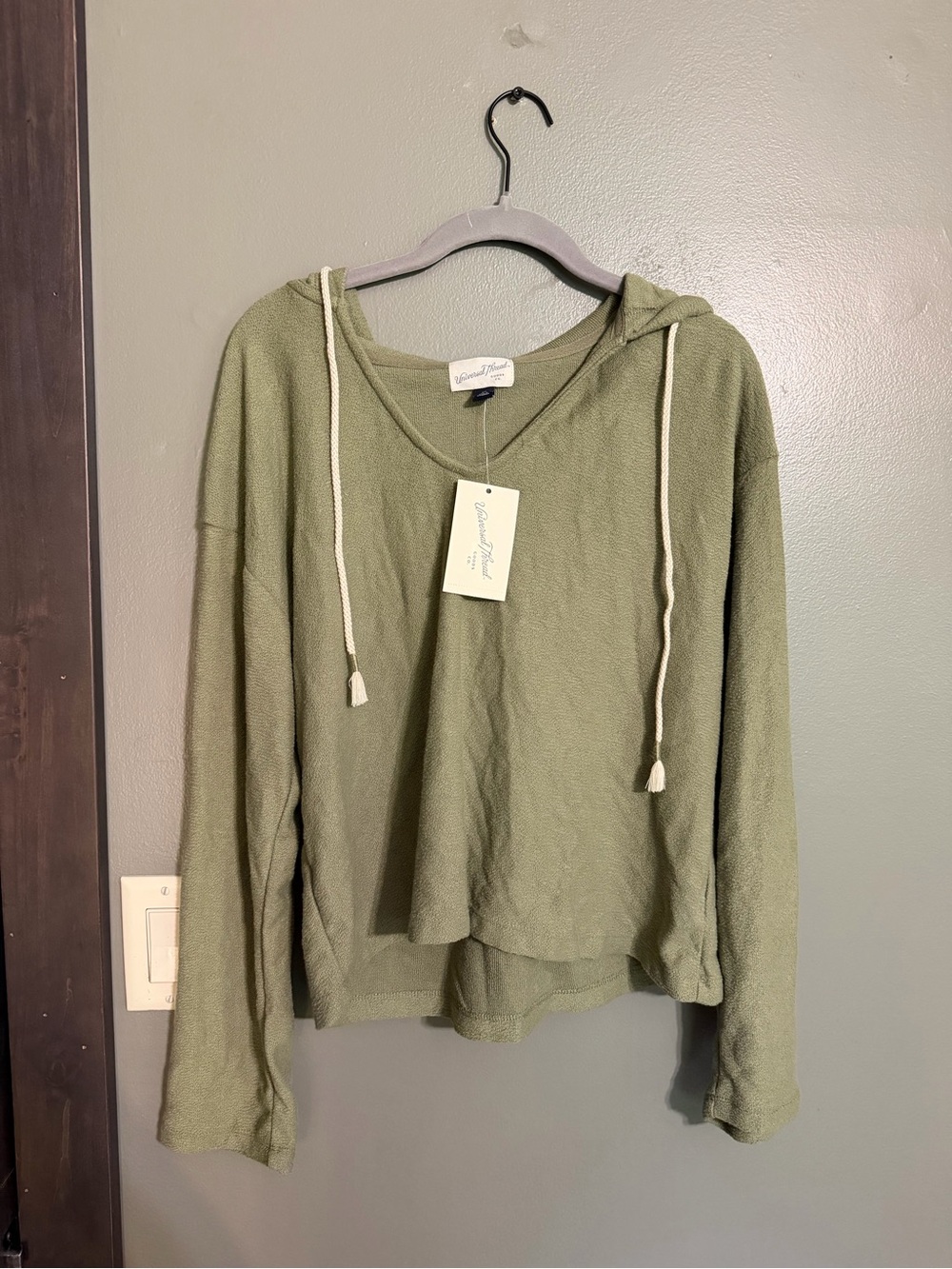 NWT Universal Thread Sage Green Knit Hooded Pullover Sweater - Size XS